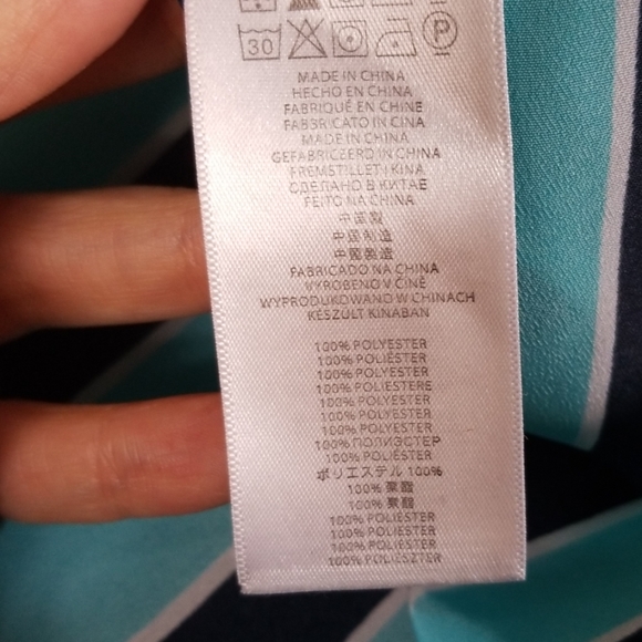 Michael Kors Zippered V Neck Cap Sleeve Top - Picture 6 of 6